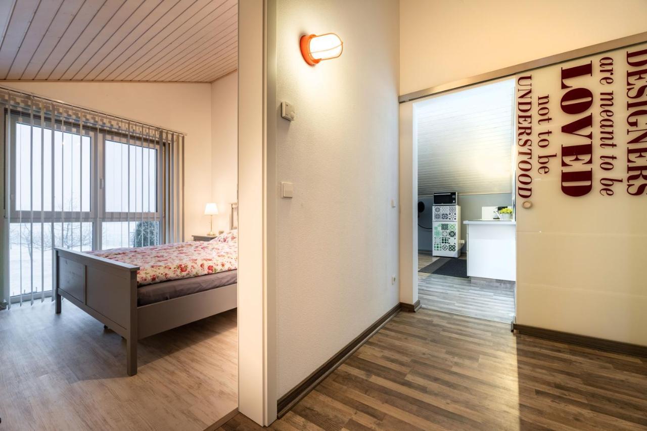 Gemuetliche Ferienwohnung Mit Panoramablick Muttensweiler Luaran gambar